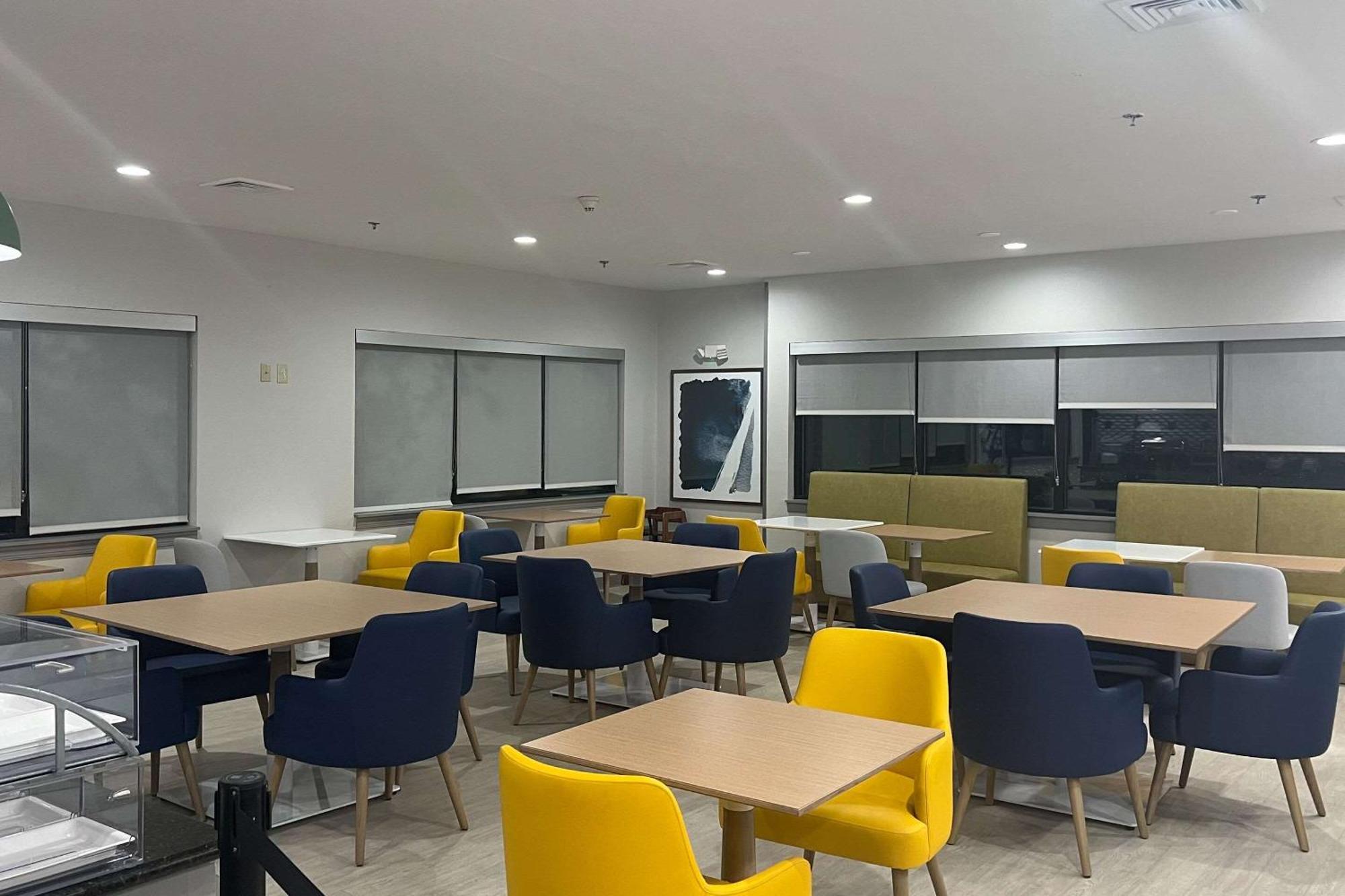 Comfort Suites Mobile-South Alabama University Area Bagian luar foto